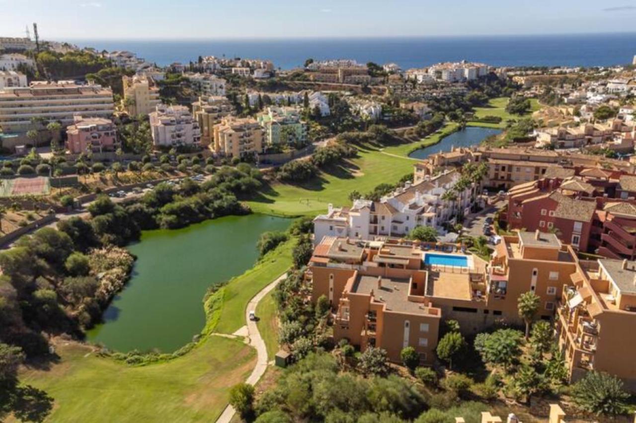 Muy Luminoso, Zona Tranquila, Piscina Y Garaje Leilighet Mijas Eksteriør bilde